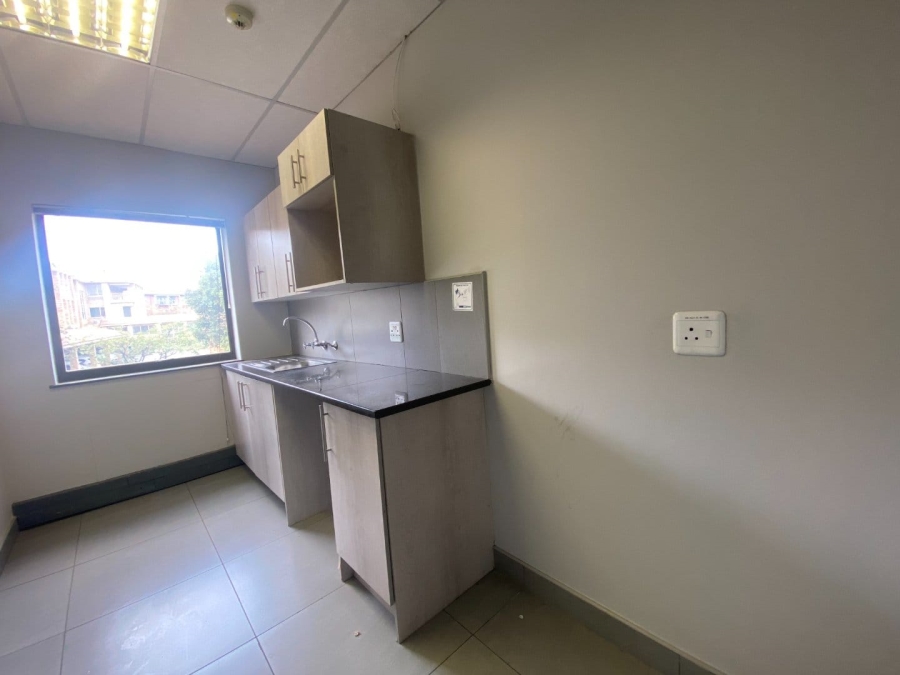  Bedroom Property for Sale in Vorna Valley Gauteng