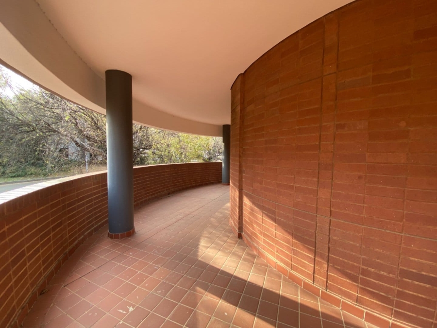  Bedroom Property for Sale in Vorna Valley Gauteng