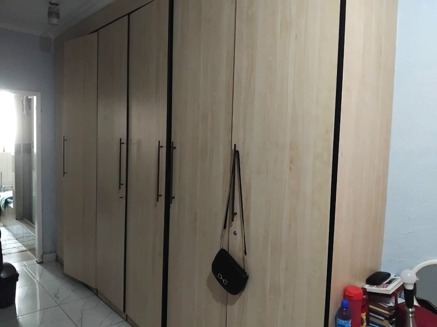 2 Bedroom Property for Sale in Bramley Park Gauteng