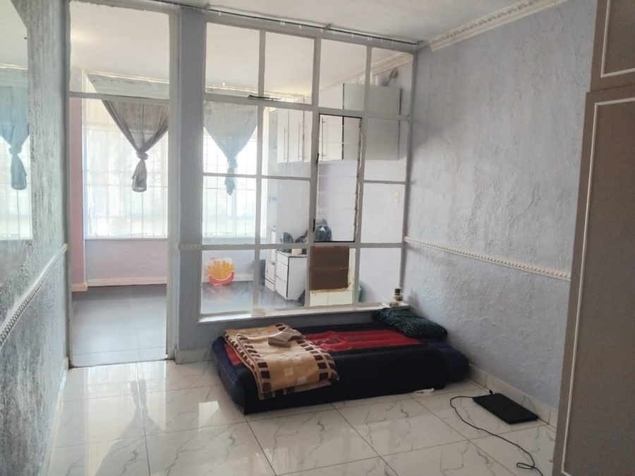 2 Bedroom Property for Sale in Bramley Park Gauteng