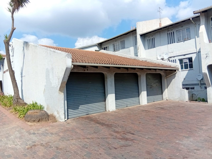 2 Bedroom Property for Sale in Bramley Park Gauteng