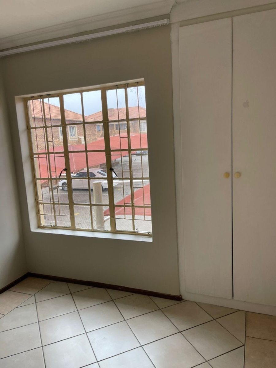 To Let 3 Bedroom Property for Rent in Terenure Gauteng