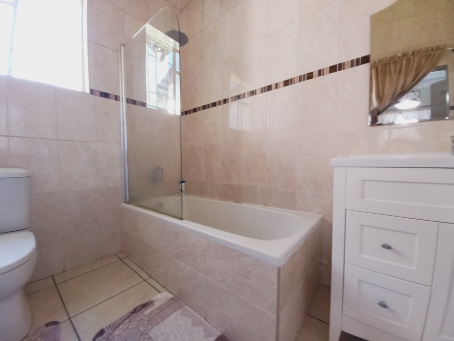 4 Bedroom Property for Sale in Primrose Gauteng