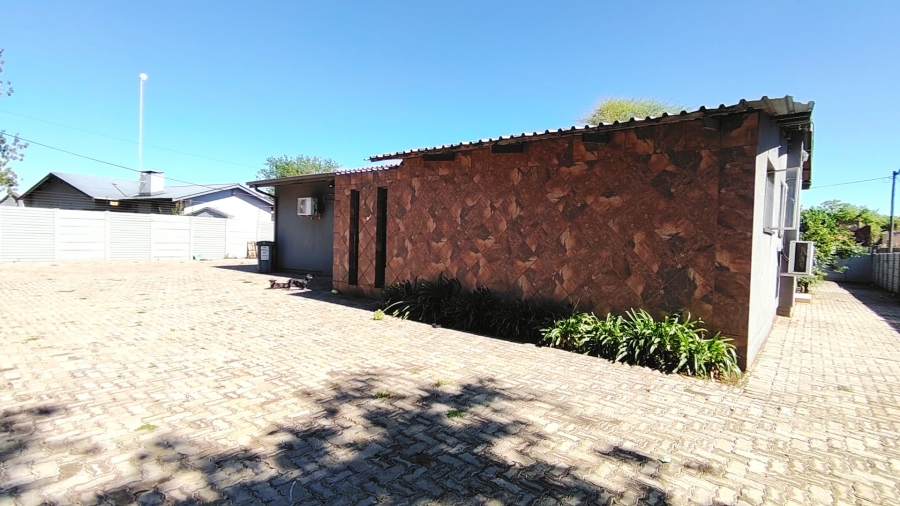4 Bedroom Property for Sale in Vanderbijlpark SW 1 Gauteng