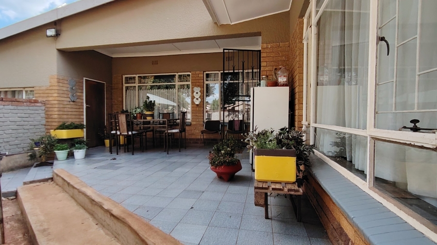 3 Bedroom Property for Sale in Rothdene Gauteng