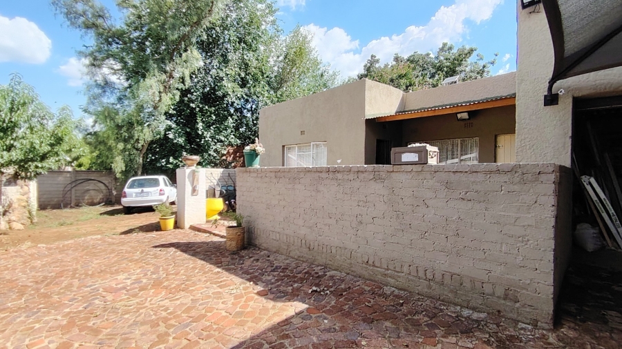 3 Bedroom Property for Sale in Rothdene Gauteng