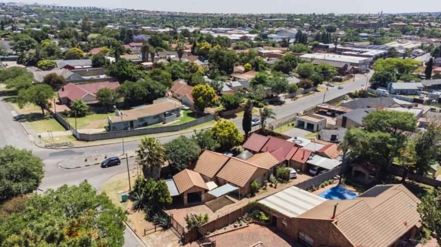 3 Bedroom Property for Sale in Eastleigh Gauteng