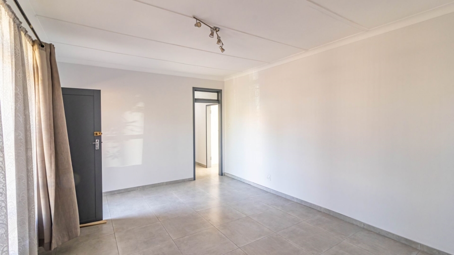 3 Bedroom Property for Sale in Robertsham Gauteng