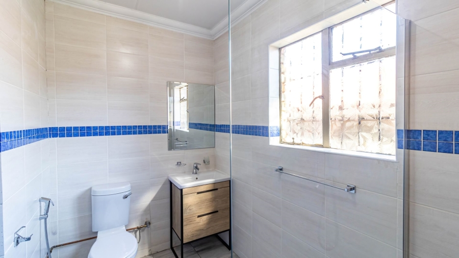 3 Bedroom Property for Sale in Robertsham Gauteng