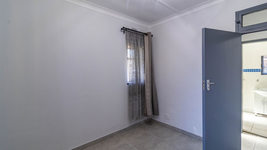 3 Bedroom Property for Sale in Robertsham Gauteng