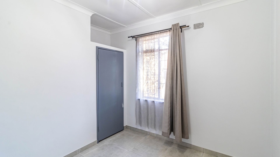 3 Bedroom Property for Sale in Robertsham Gauteng