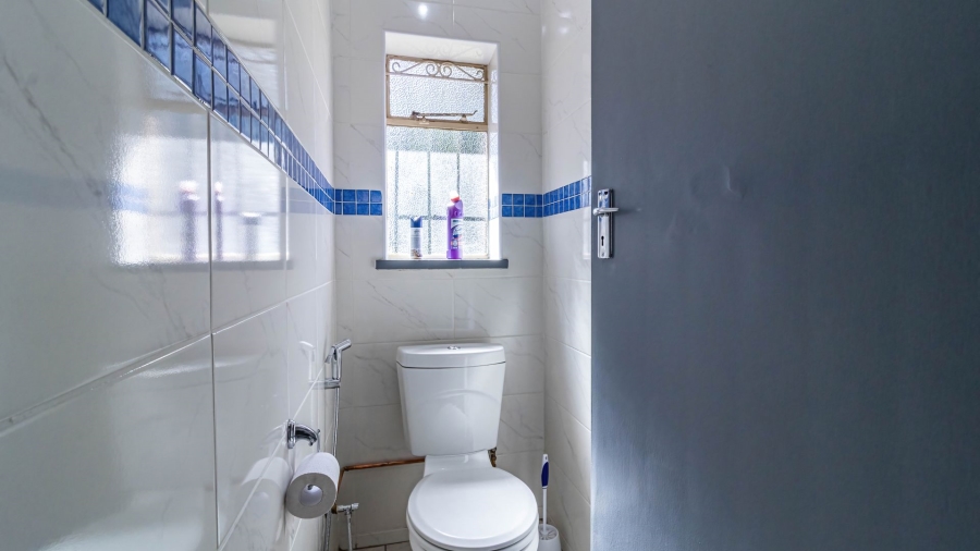 3 Bedroom Property for Sale in Robertsham Gauteng