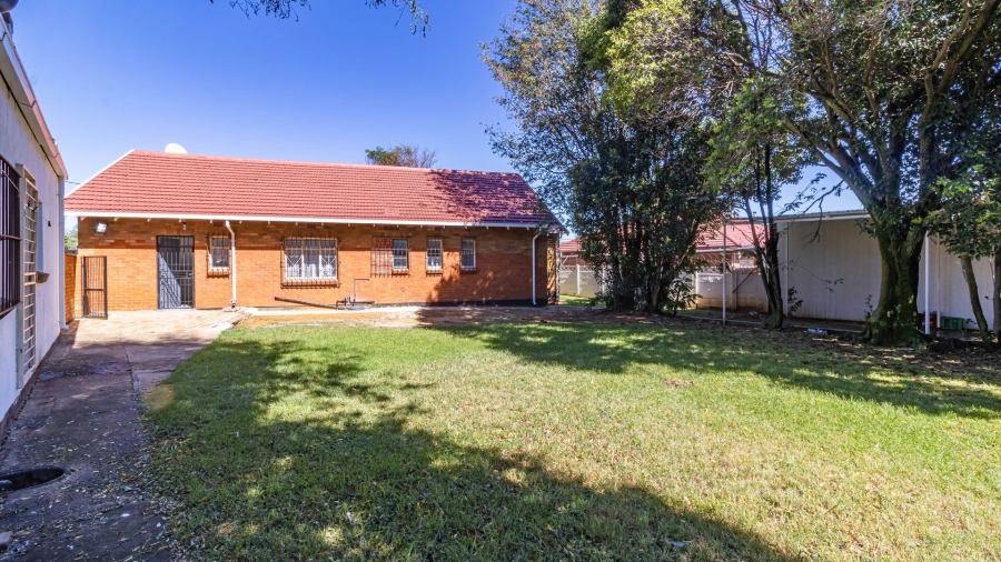 3 Bedroom Property for Sale in Robertsham Gauteng