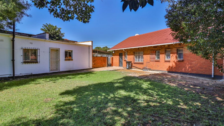 3 Bedroom Property for Sale in Robertsham Gauteng
