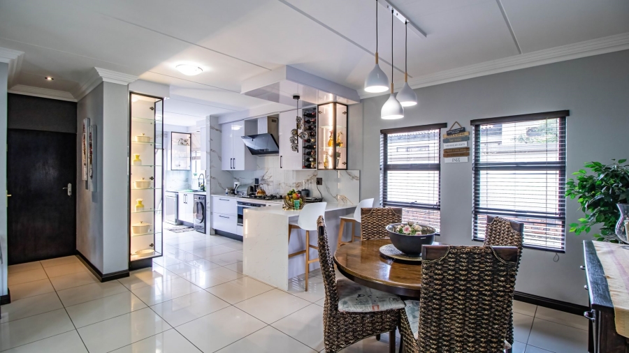 4 Bedroom Property for Sale in Glen Marais Gauteng