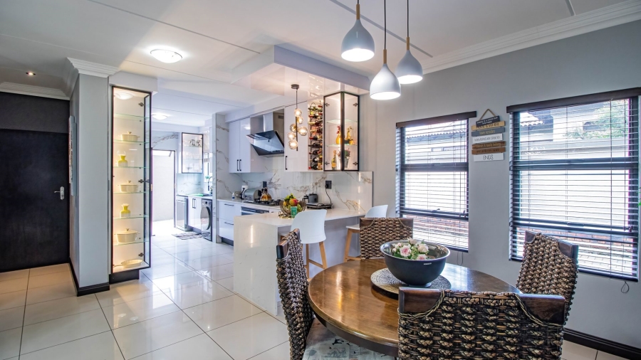 4 Bedroom Property for Sale in Glen Marais Gauteng