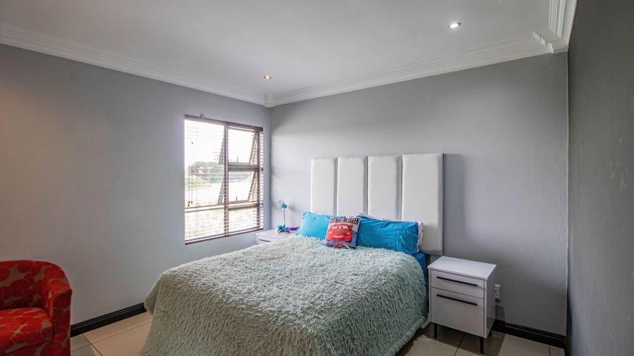 4 Bedroom Property for Sale in Glen Marais Gauteng