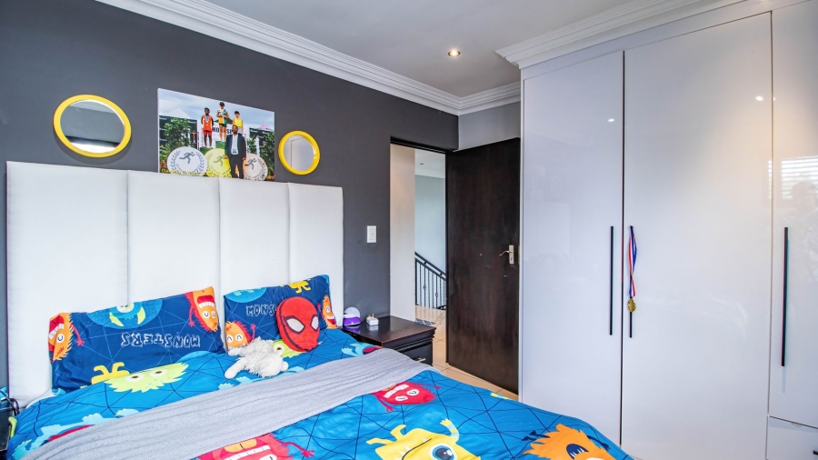 4 Bedroom Property for Sale in Glen Marais Gauteng