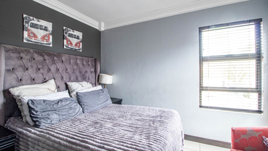 4 Bedroom Property for Sale in Glen Marais Gauteng