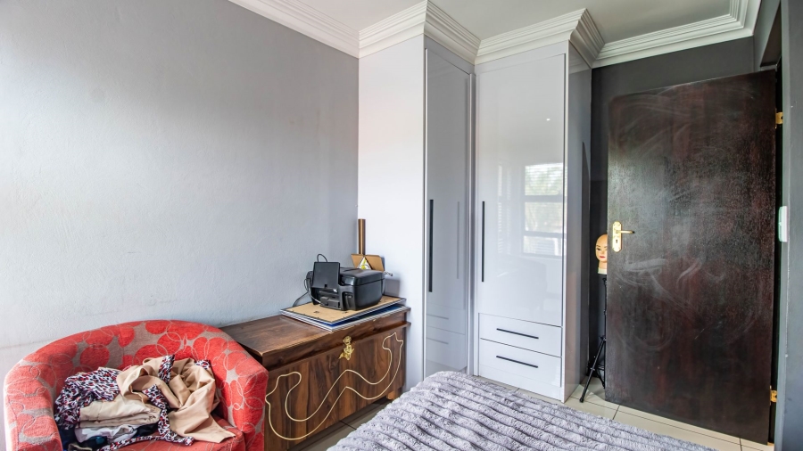 4 Bedroom Property for Sale in Glen Marais Gauteng