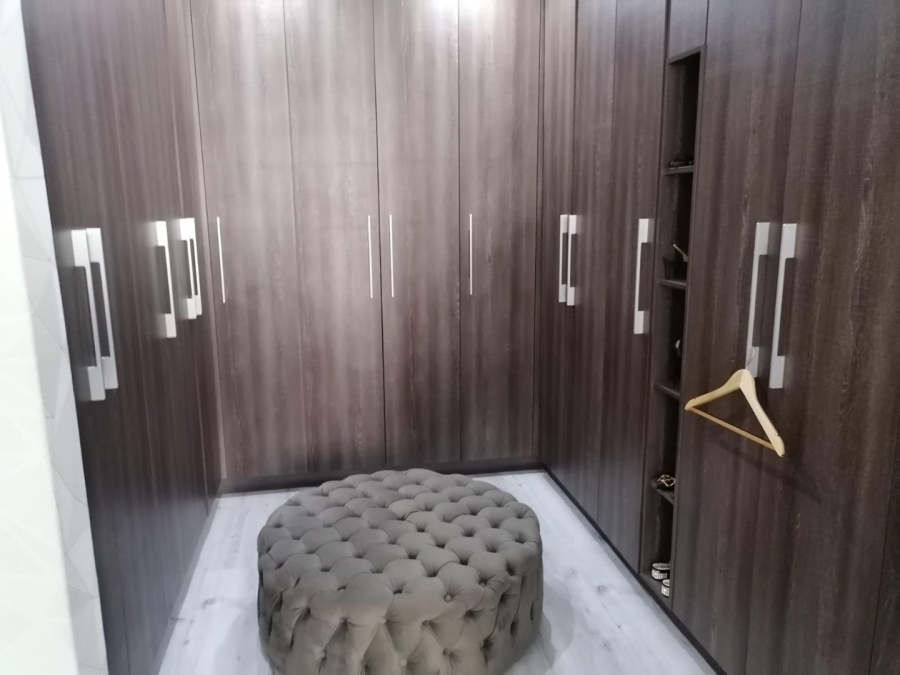 4 Bedroom Property for Sale in Sandown Gauteng