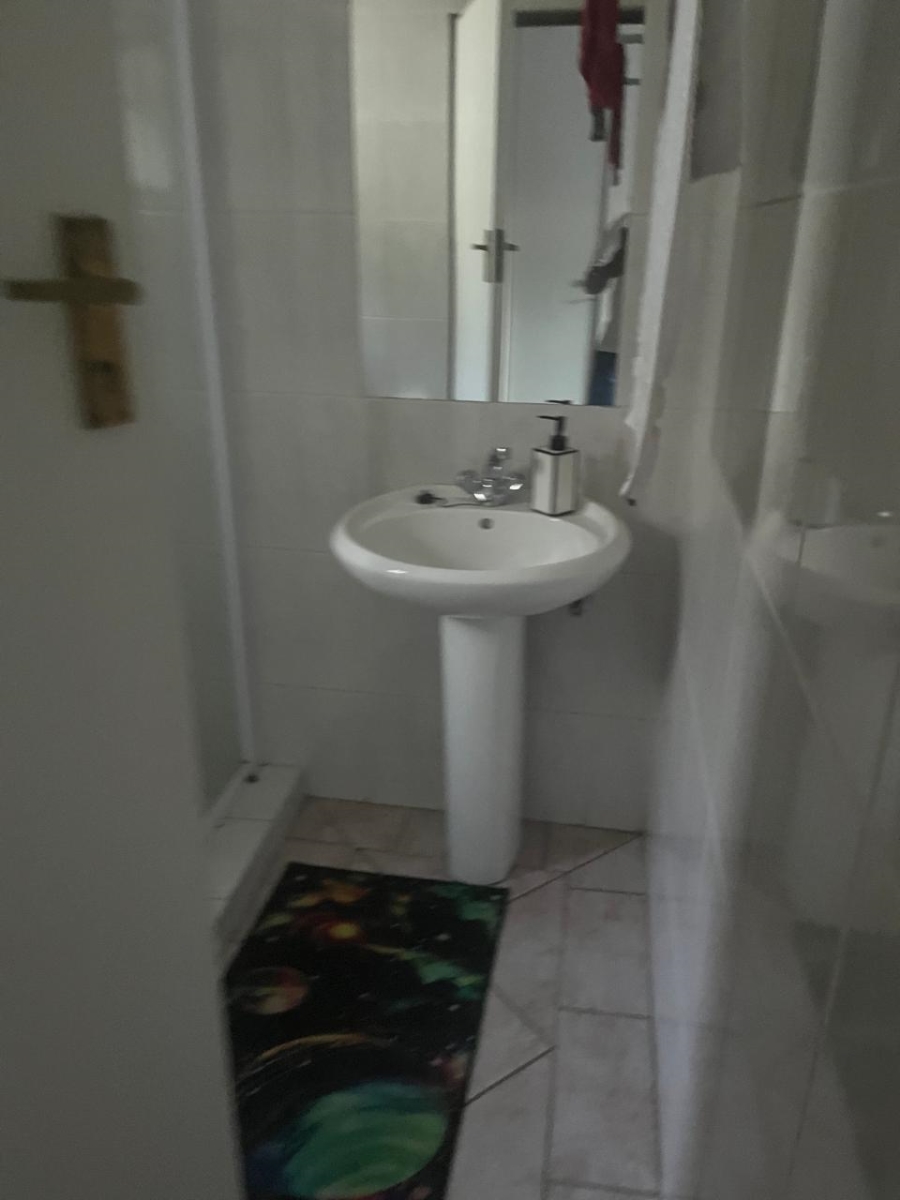 To Let 2 Bedroom Property for Rent in Observatory Gauteng