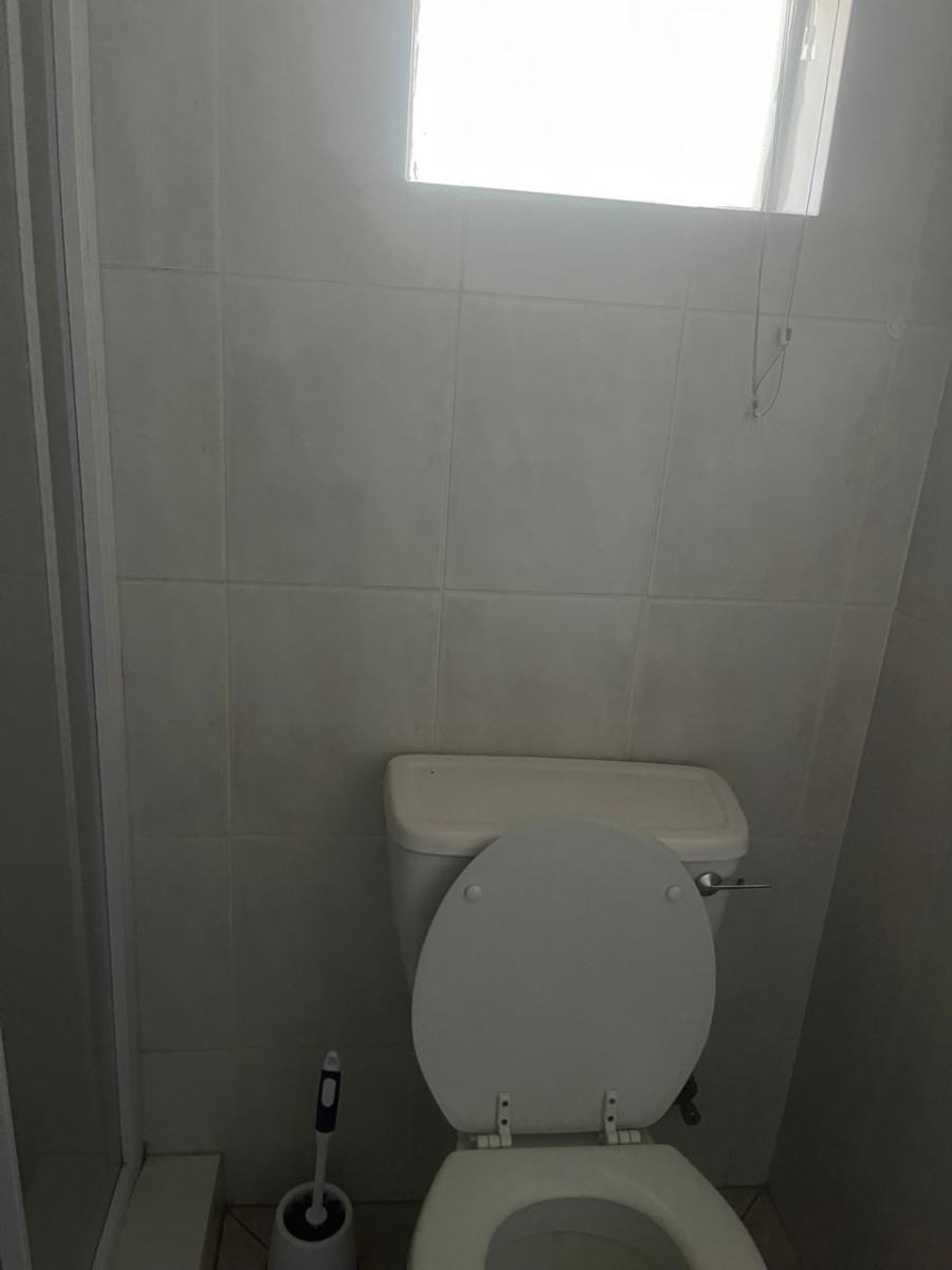 To Let 2 Bedroom Property for Rent in Observatory Gauteng