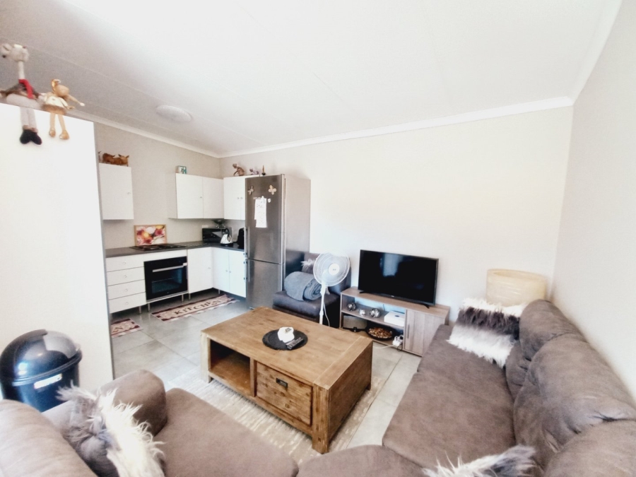 4 Bedroom Property for Sale in Wannenburghoogte Gauteng