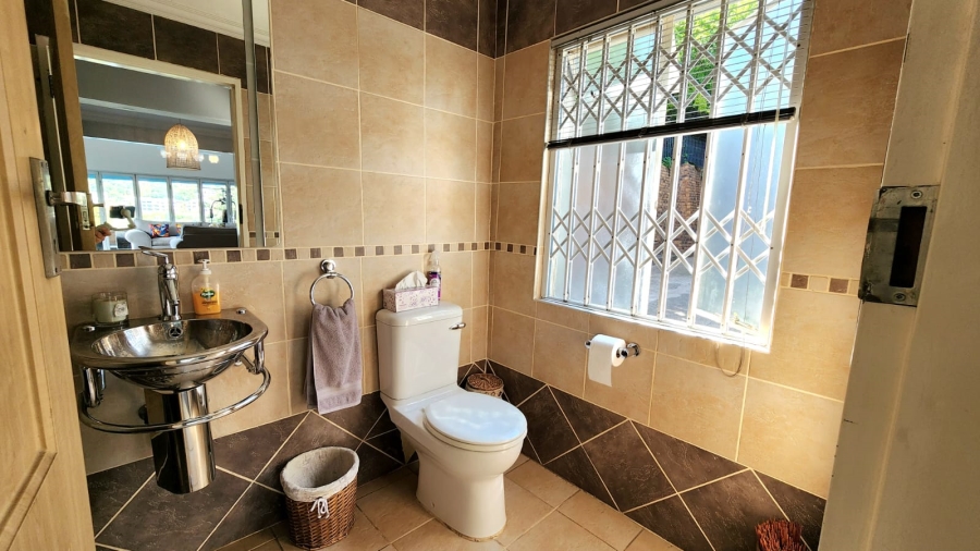 3 Bedroom Property for Sale in Glenvista Gauteng