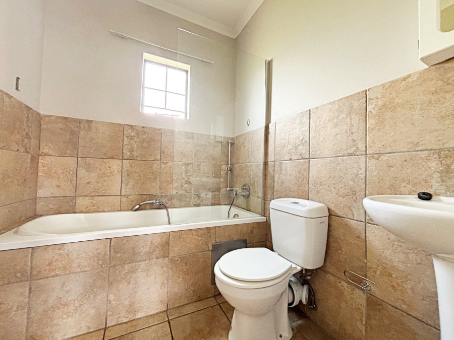 2 Bedroom Property for Sale in Amberfield Gauteng