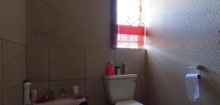 2 Bedroom Property for Sale in Danville Gauteng