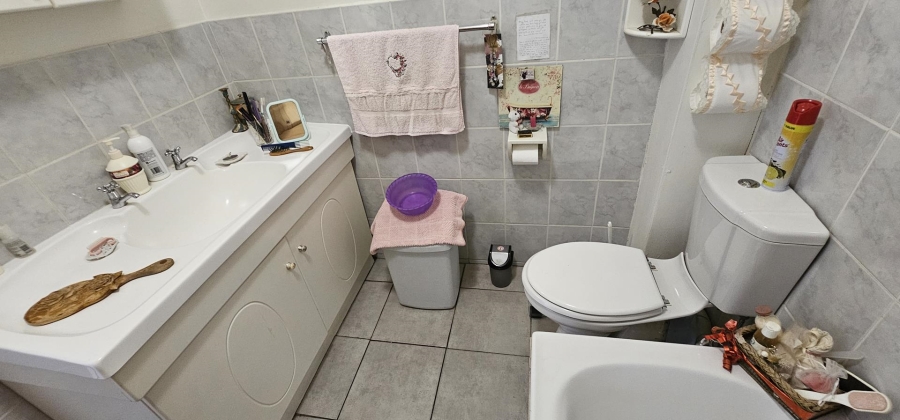 2 Bedroom Property for Sale in Sinoville Gauteng