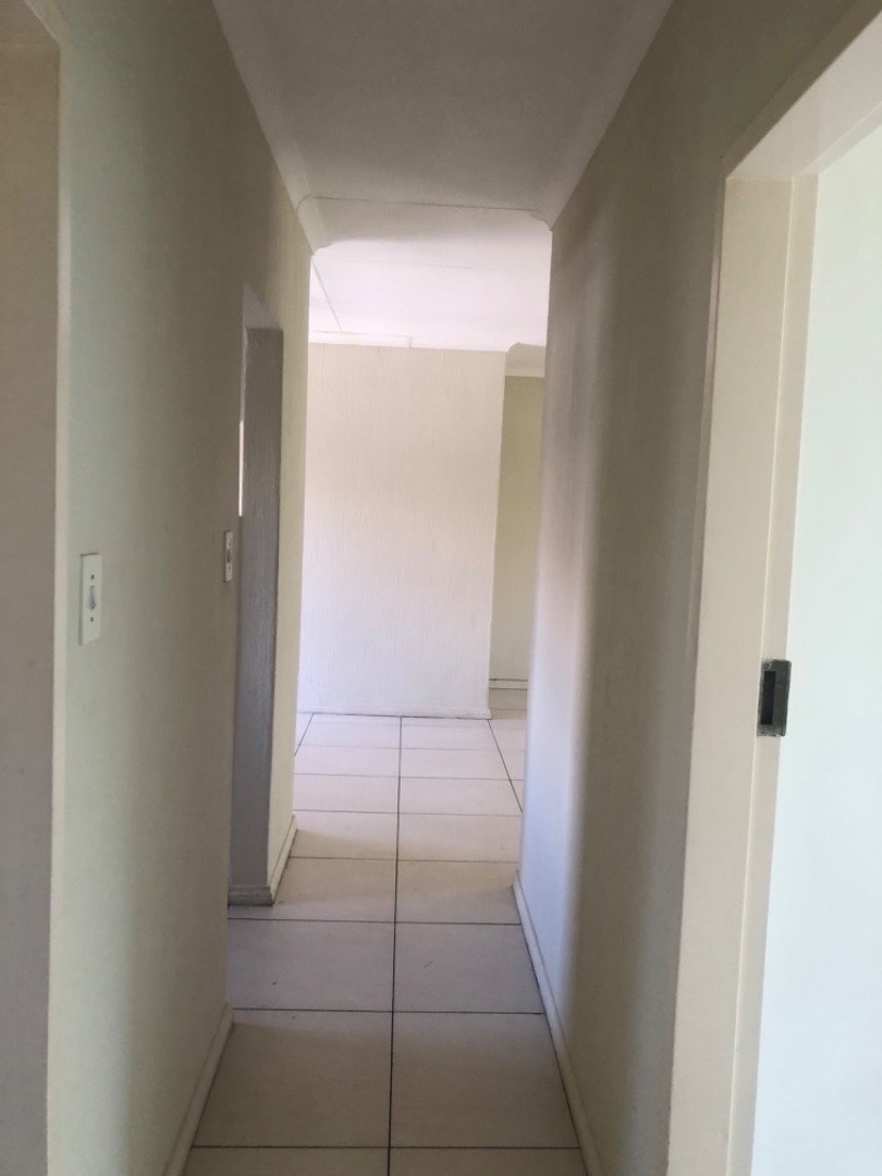 To Let 2 Bedroom Property for Rent in North Riding Gauteng