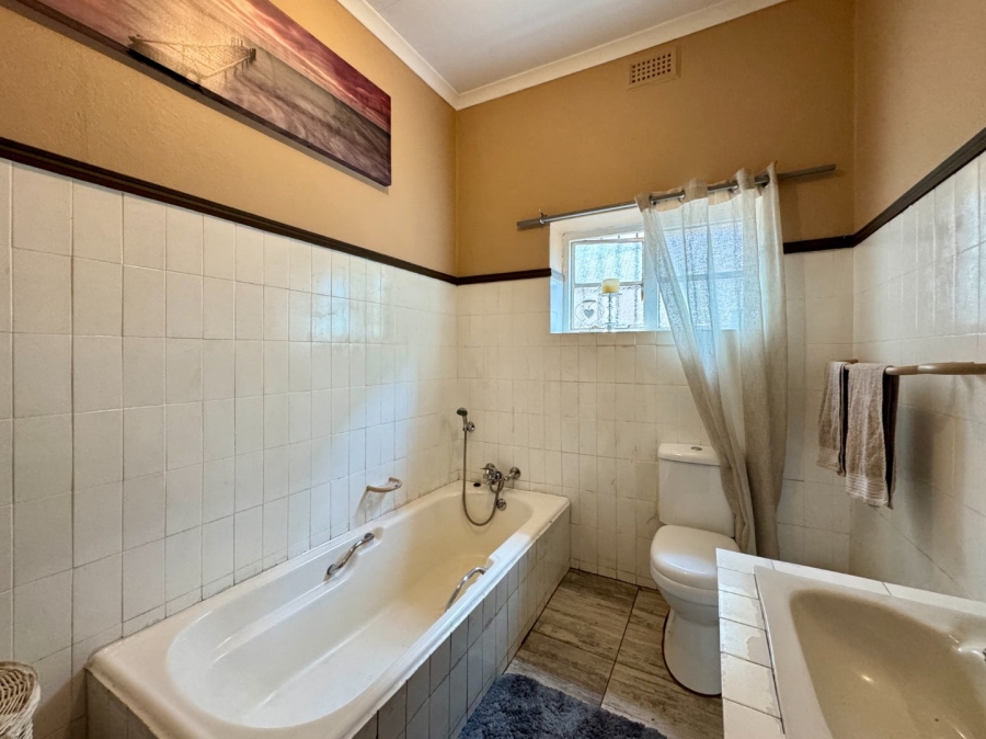 5 Bedroom Property for Sale in Lyttelton Manor Gauteng