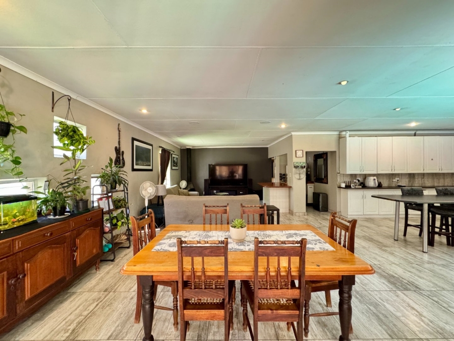 5 Bedroom Property for Sale in Lyttelton Manor Gauteng