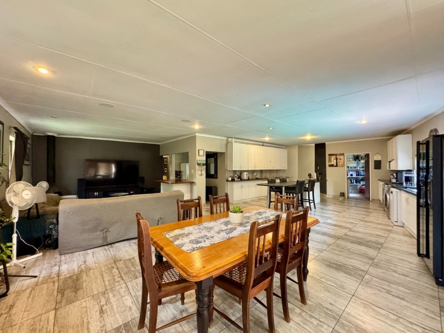 5 Bedroom Property for Sale in Lyttelton Manor Gauteng