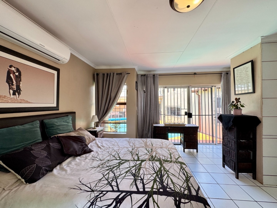 5 Bedroom Property for Sale in Lyttelton Manor Gauteng