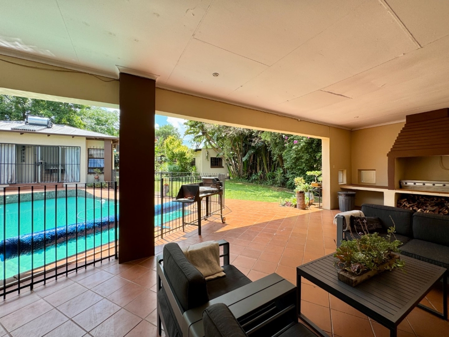 5 Bedroom Property for Sale in Lyttelton Manor Gauteng