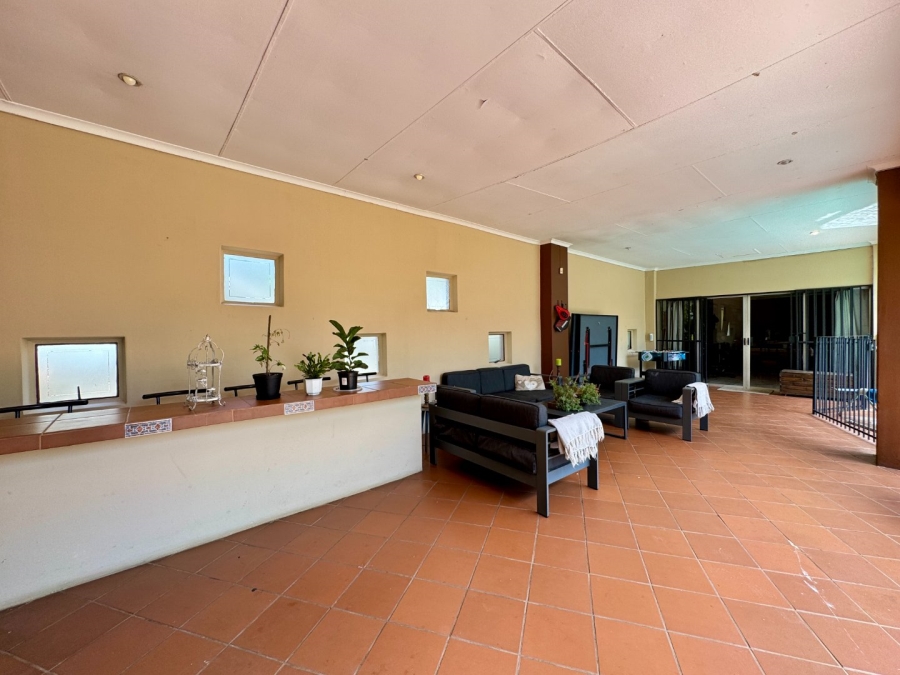 5 Bedroom Property for Sale in Lyttelton Manor Gauteng