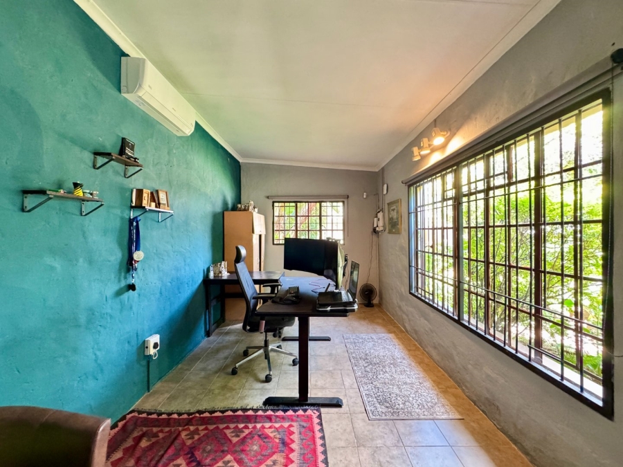 5 Bedroom Property for Sale in Lyttelton Manor Gauteng