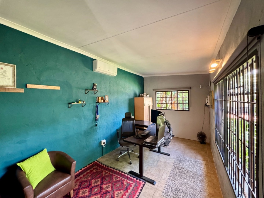 5 Bedroom Property for Sale in Lyttelton Manor Gauteng