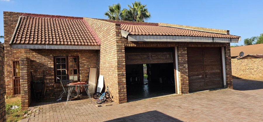 3 Bedroom Property for Sale in Ninapark Gauteng