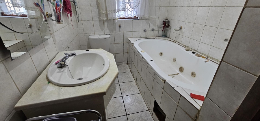 3 Bedroom Property for Sale in Ninapark Gauteng