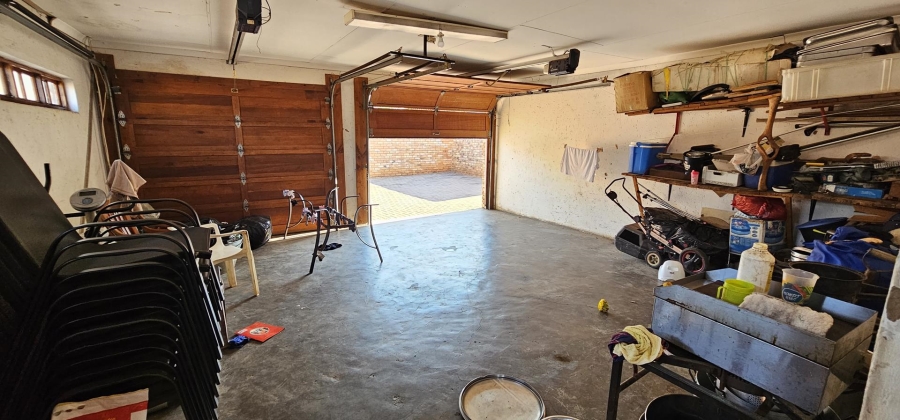 3 Bedroom Property for Sale in Ninapark Gauteng