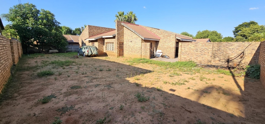 3 Bedroom Property for Sale in Ninapark Gauteng