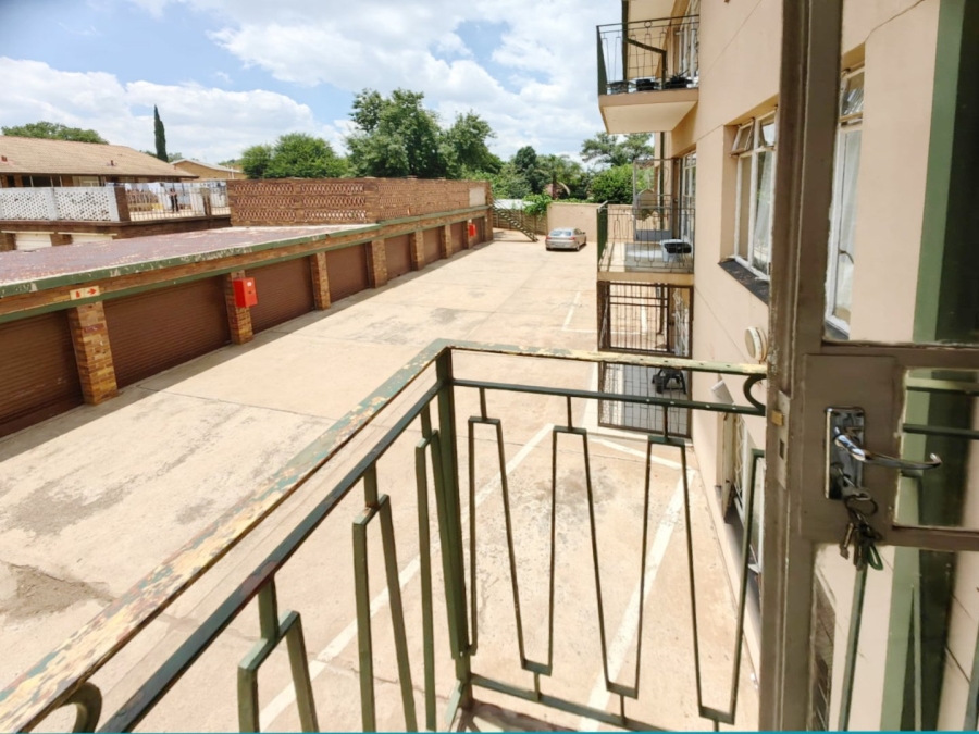 2 Bedroom Property for Sale in Vanderbijlpark CW 1 Gauteng