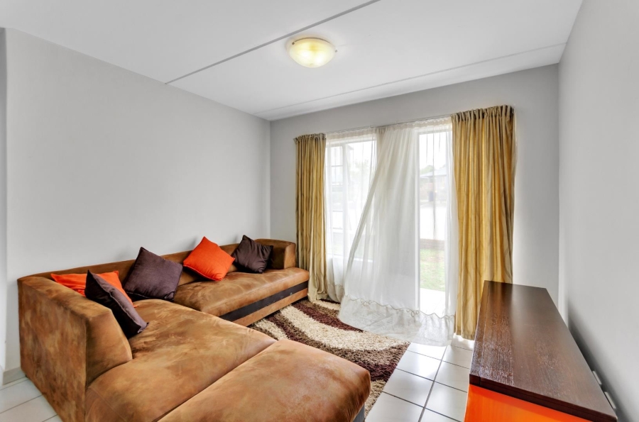 2 Bedroom Property for Sale in Amberfield Gauteng