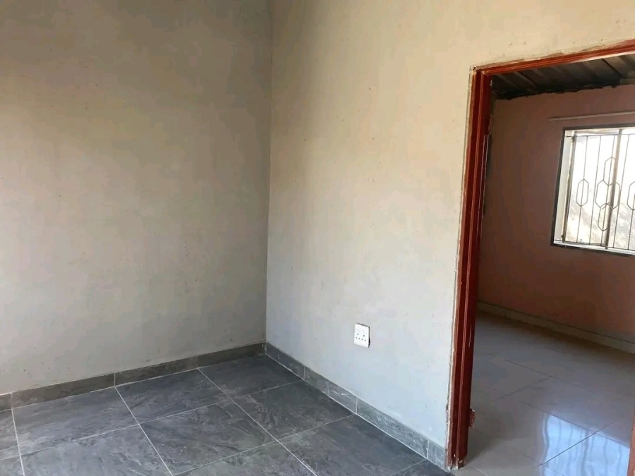 2 Bedroom Property for Sale in Ga-Rankuwa Unit 23 Gauteng