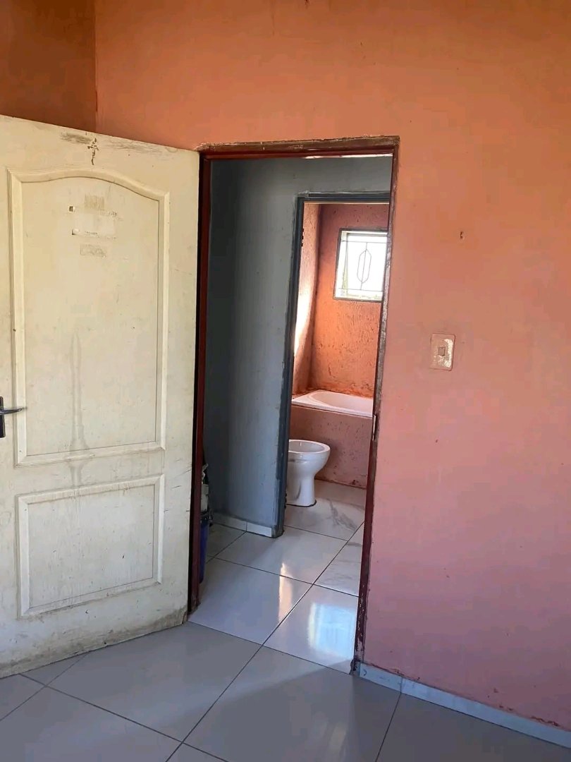 2 Bedroom Property for Sale in Ga-Rankuwa Unit 23 Gauteng