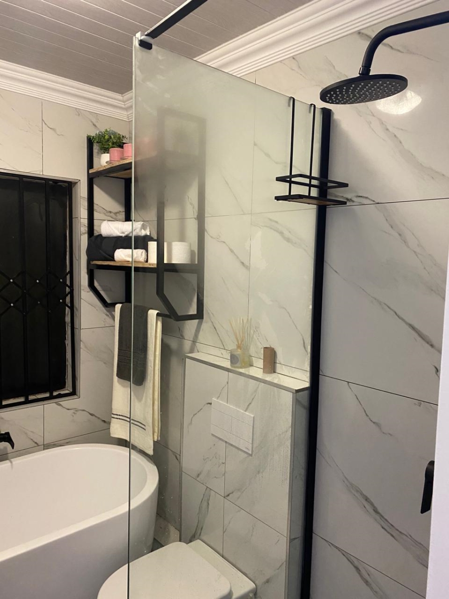 2 Bedroom Property for Sale in Witpoortjie Gauteng